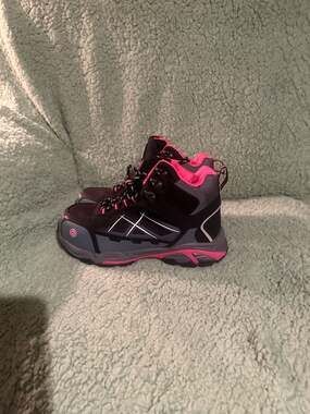 LARNMERN Steel Toe Boots for Women Lightweight Industrial Construction Boots...